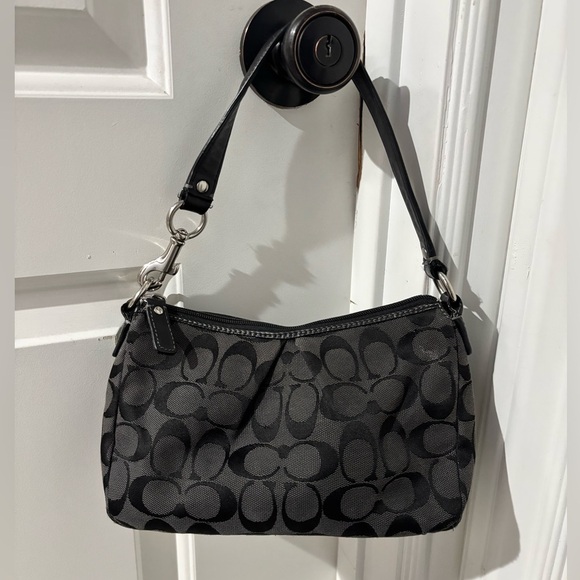 Coach Handbags - 🍎🍎SOLD🍎🍎Coach black signature monogram shoulder bag